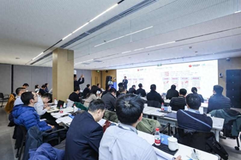 2024年人工智能创新大讲堂：揭秘AI如何颠覆科研与产业未来  第1张