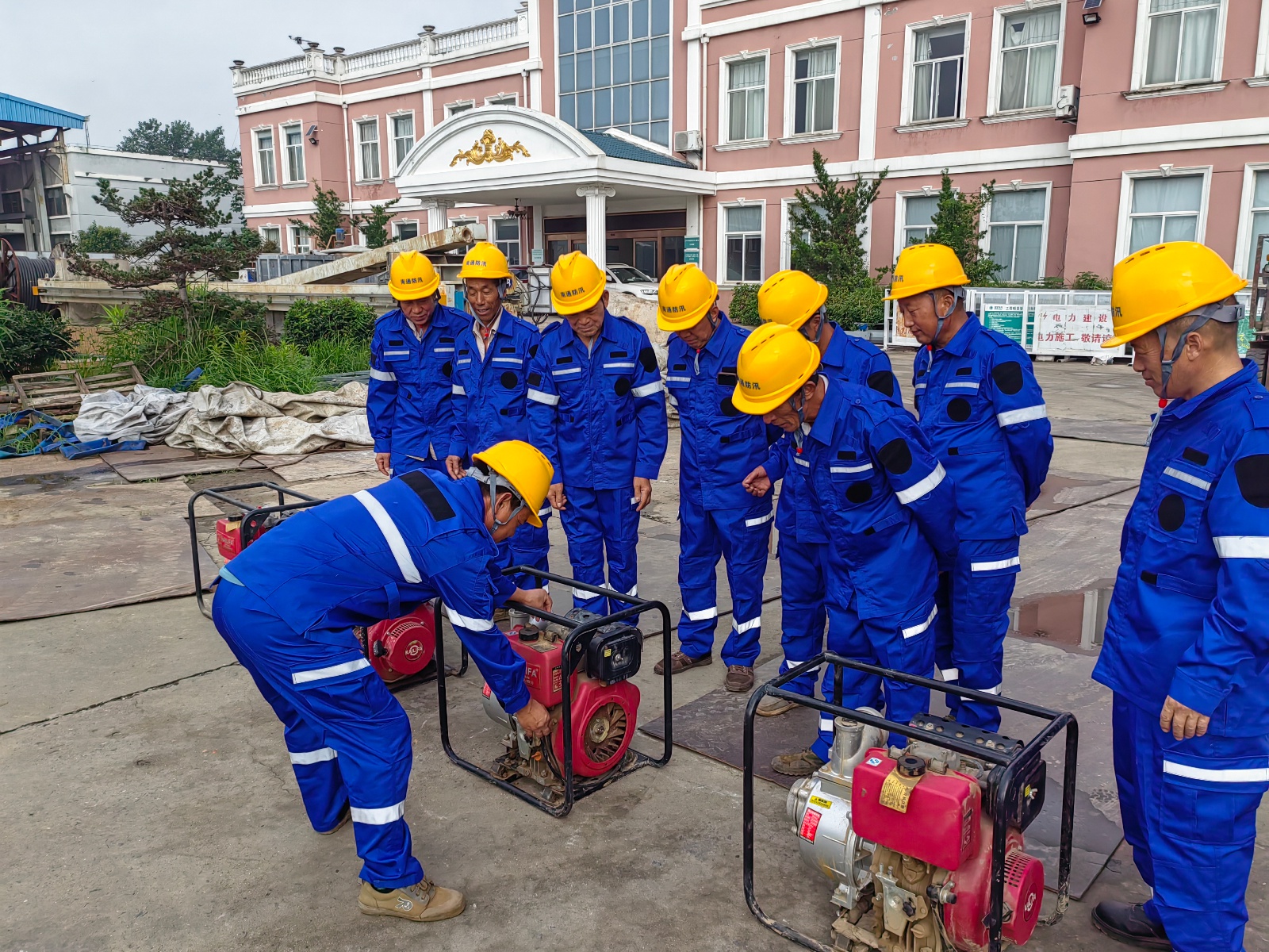 揭秘南通防汛应急抢险队：如何在台风中守护城市安全？  第2张