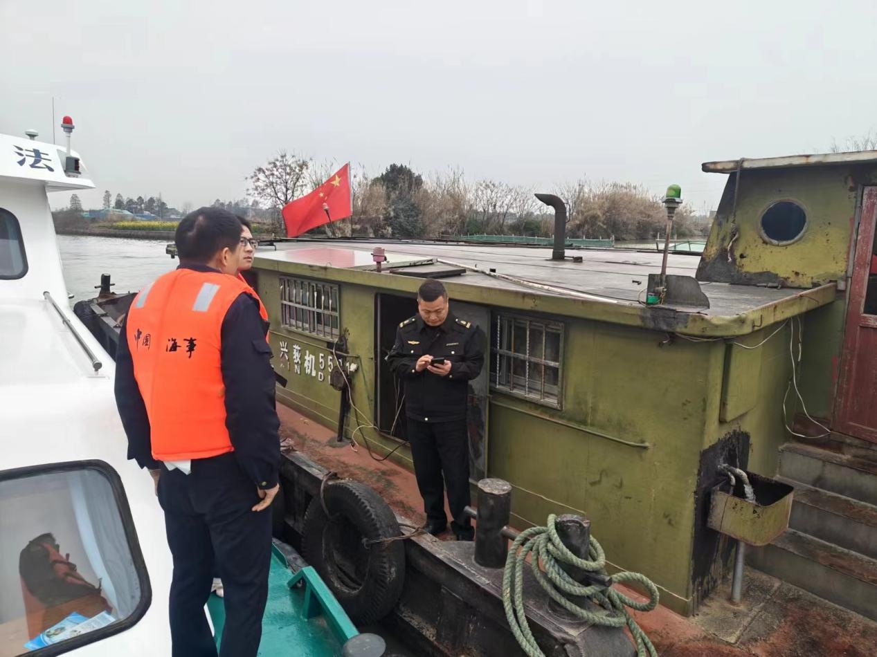 16.8米河堤被毁，建筑垃圾偷倒案背后的惊人真相曝光  第2张