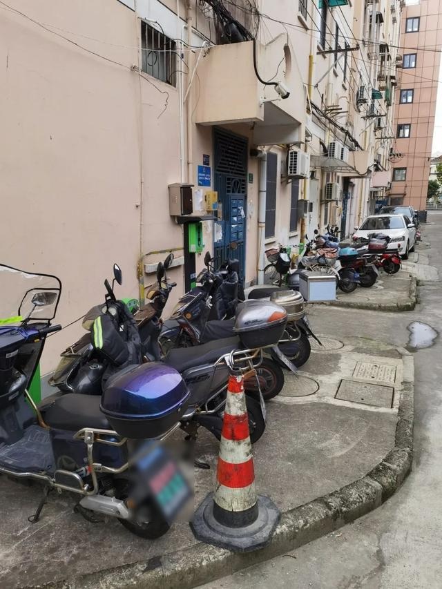 电瓶车充电难题如何破解？宝山区这个小区的做法让人眼前一亮  第3张