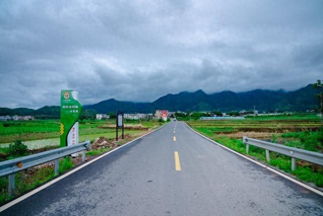 江华东大路：5000 万投资打造的幸福小康路、富民产业路、乡村旅游路  第1张