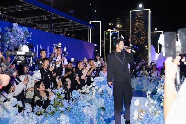 50 岁阿姨举办百人婚礼，背后的故事令人动容  第3张