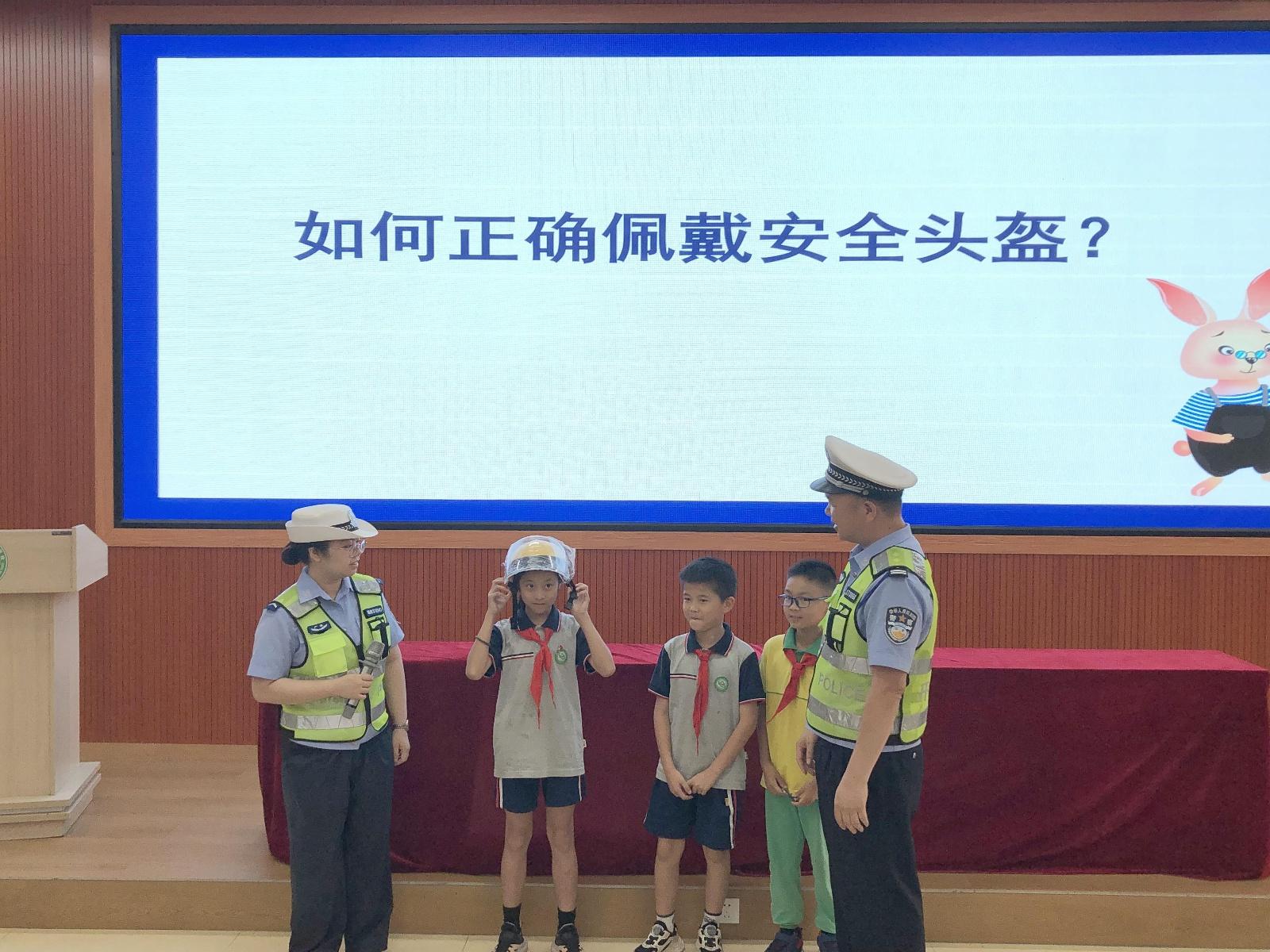 交通安全宣传进校园，开平公安交警守护学生出行安全  第2张