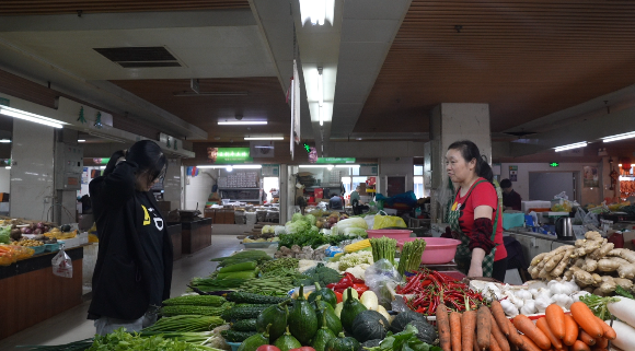 冬笋上市，价格虽高但挡不住市民尝鲜热情  第2张