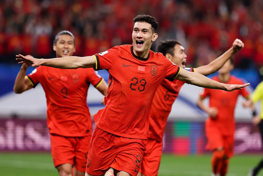 67 年首败！国足绝境爆发，2-1 逆转印尼，出线希望重燃  第1张