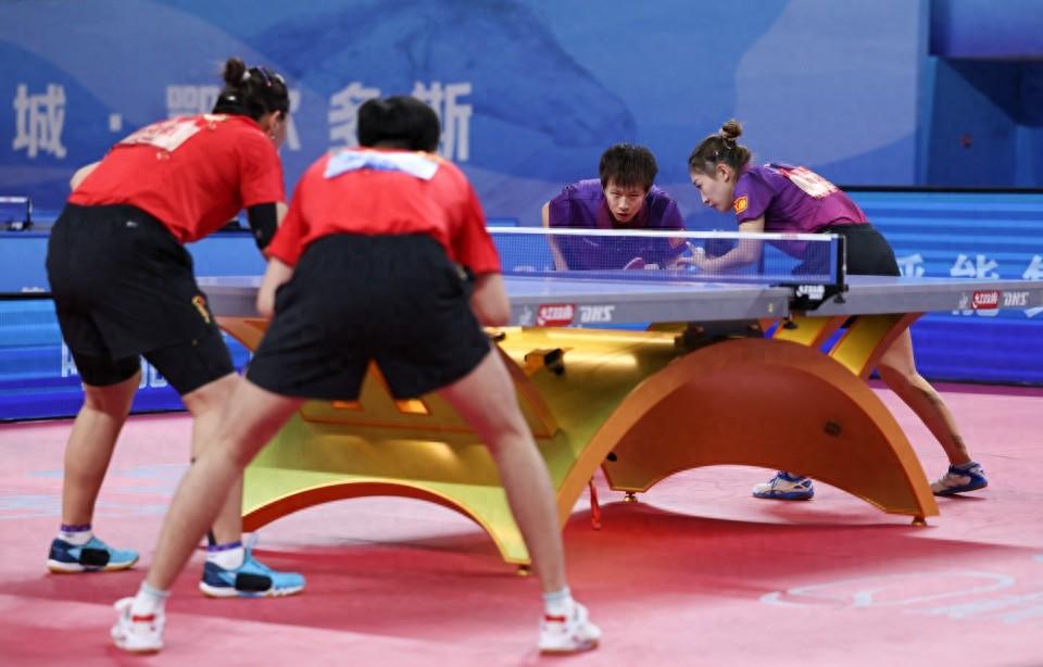 林高远/刘诗雯 4 比 2 夺冠！广东队组合勇夺 2024 年全国乒乓球锦标赛混双冠军  第1张