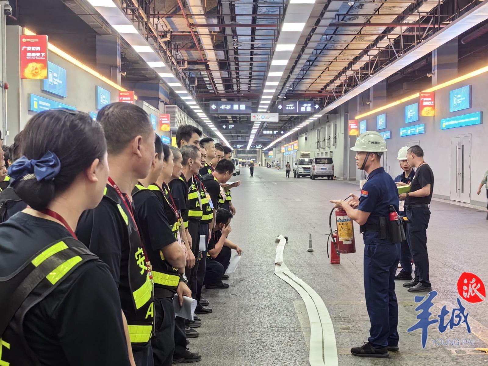 第 136 届广交会开幕，广州消防 798 名救援人员全力护航  第2张
