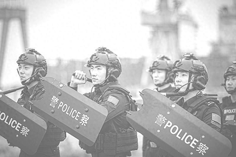 大连边检站冬季大练兵，全警参与，提升综合能力素质，保障口岸安全稳定  第1张