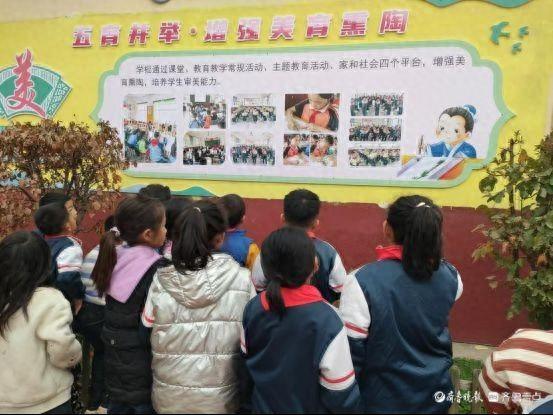 拐里王小学换新展板，打造积极向上学习氛围，激发学生创造力