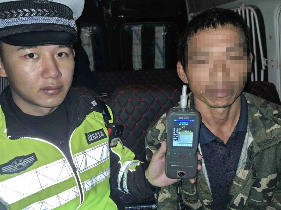 男子实习期内两次酒驾被吊销驾照，真可谓英雄难过酒一关  第2张