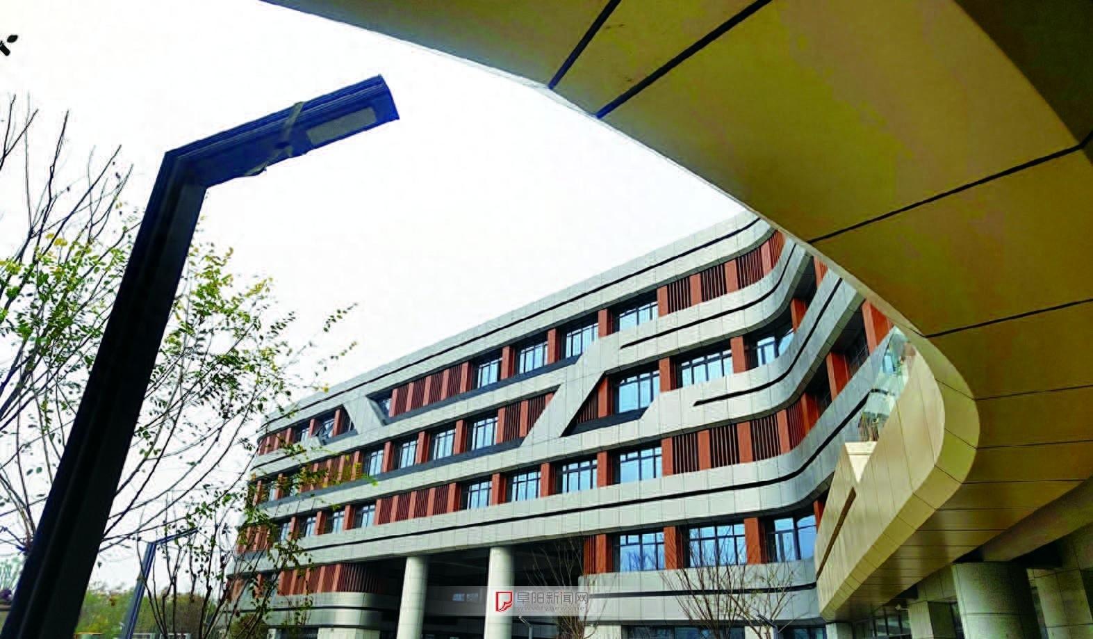 阜阳老年大学新校竣工，竟如此壮观  第1张