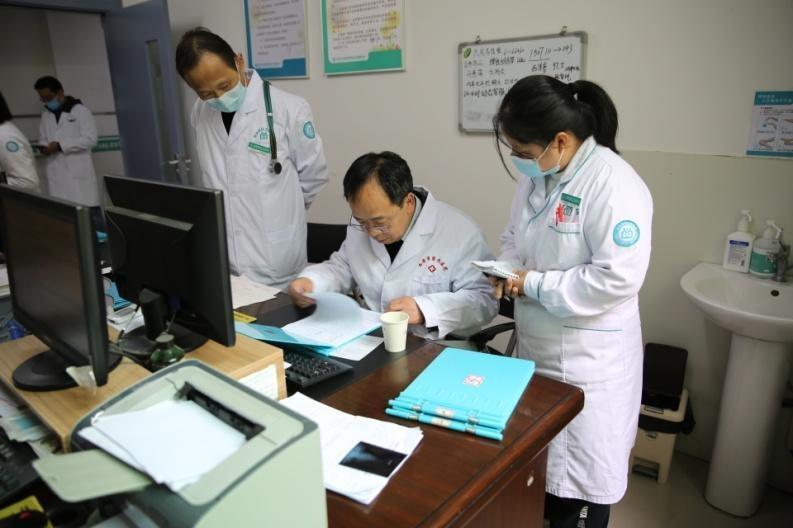 西安市首家卫星医院揭牌！一床难求的民生难点有望解决？  第3张