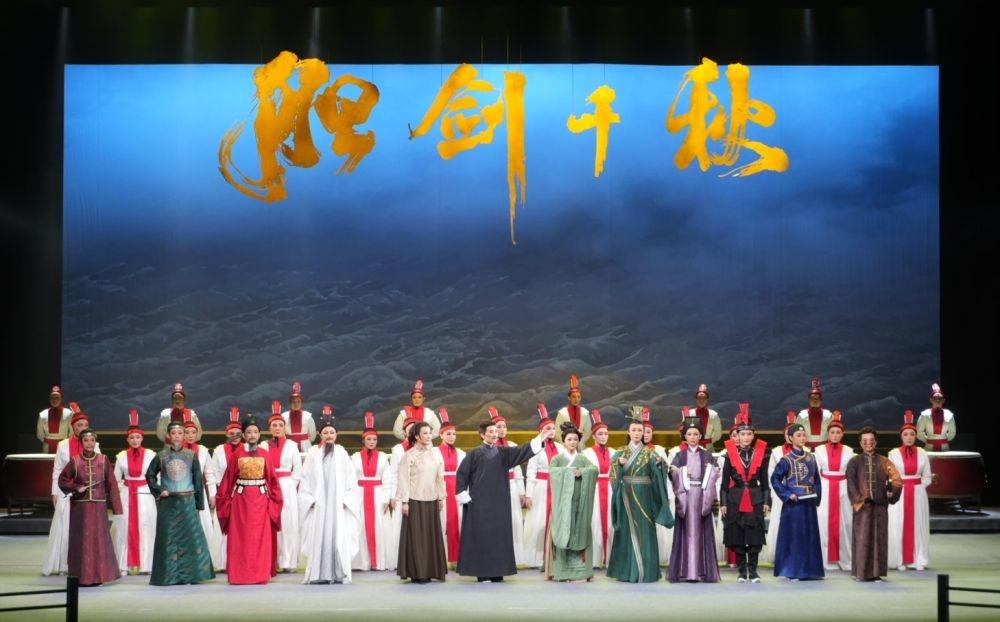 越剧史诗胆剑千秋亮相国家大剧院，你看了吗？  第2张