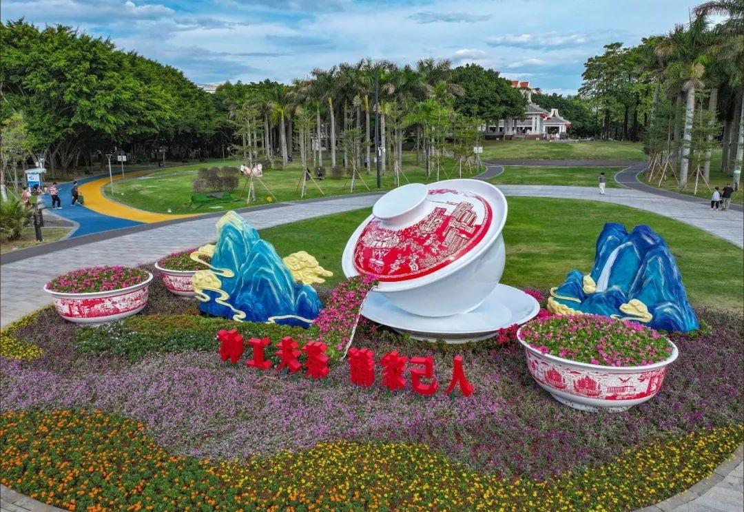 盛会将至，汕头以花为媒，用特色文化元素打造绝美街景  第8张