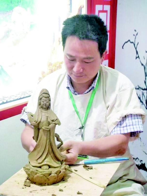 80 岁民间艺人李积芳：70 年坚守初心，用泥塑传承民间艺术  第2张