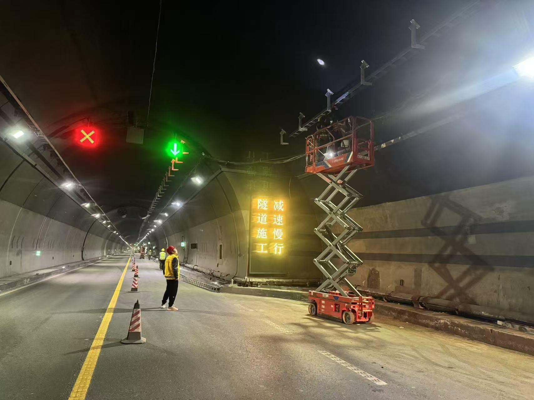 阿坝公路全力以赴，吹响防滑保畅集结号  第4张