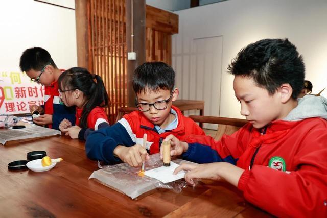 手握墨香，邂逅纸墨涅槃！常山这所小学的学生竟如此感受传统技艺  第4张
