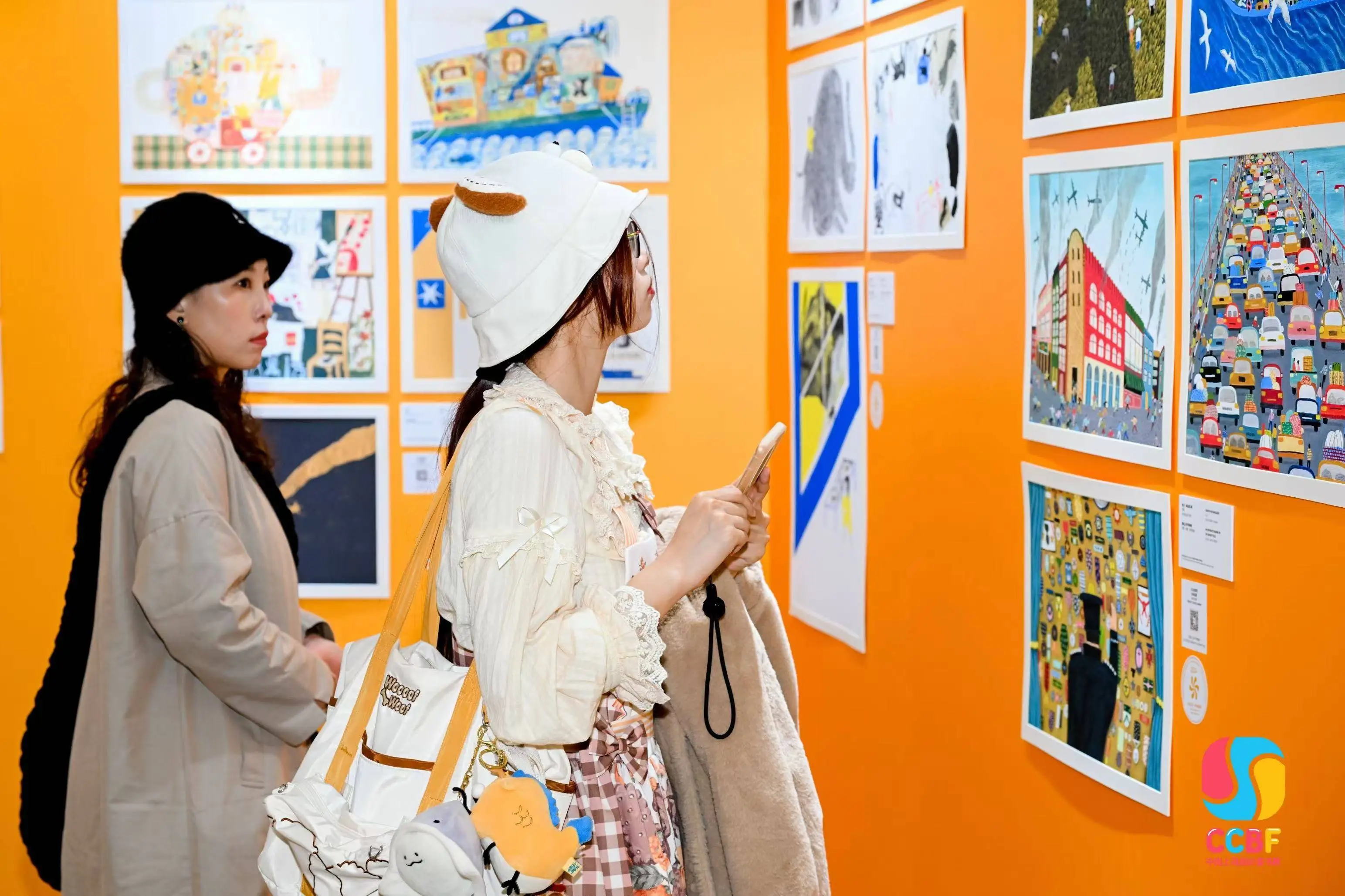 天女化身青燕平定蚩尤之乱，非遗剪纸与现代插画结合，赋予中国神话新生命