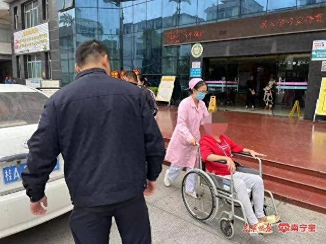 紧急时刻！孕妇分娩遇堵车，民警神速救援开启生命通道