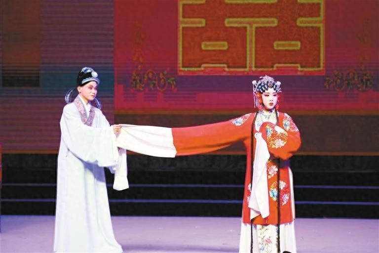 五年守丧终不悔，秦腔情殇演绎跨越时空的凄美爱情  第1张