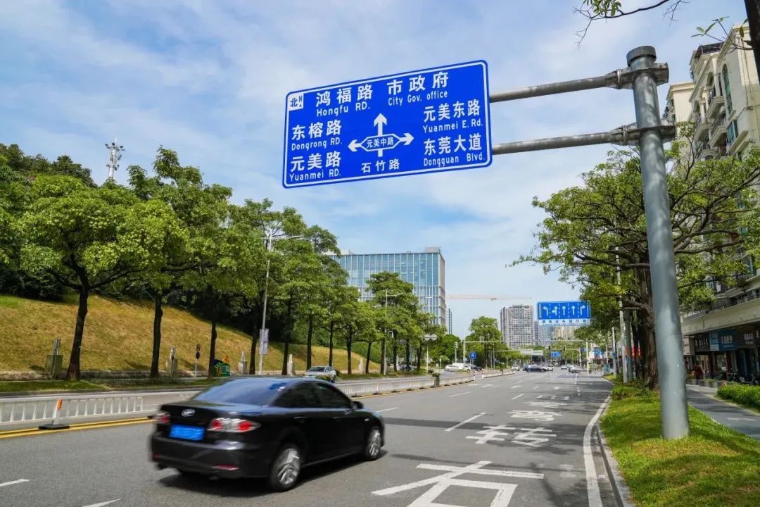 市中心漫游指南：南城医院到鸿福商业中心，文化艺术科技一日游全攻略  第10张