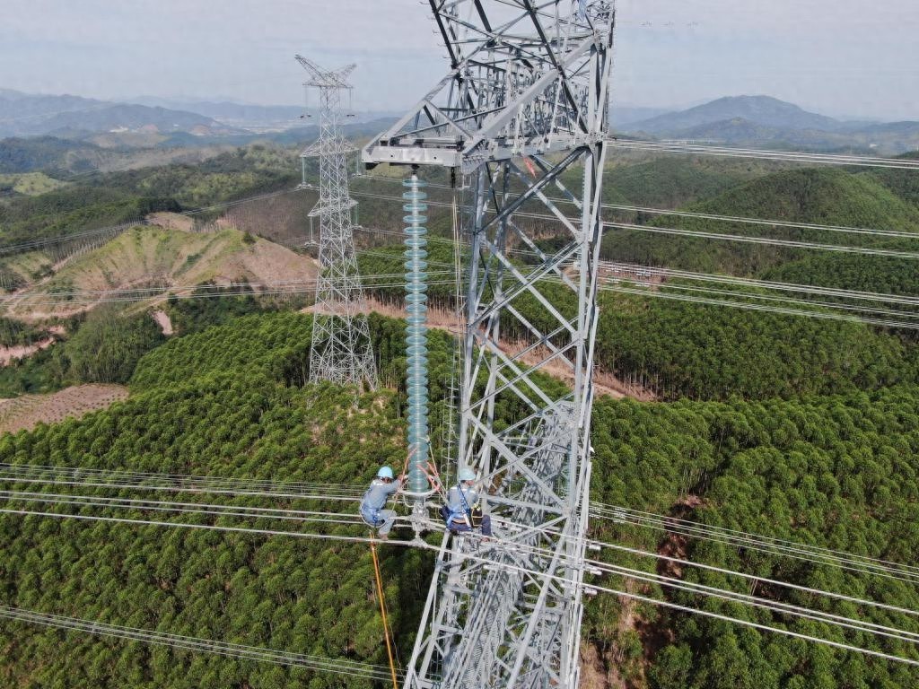 闽粤电力大动脉：100亿千瓦时电量背后的秘密，你知道吗？