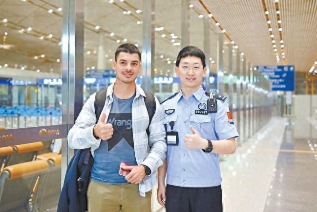 首位享入境免签政策的葡萄牙旅客抵京，你还在等什么？