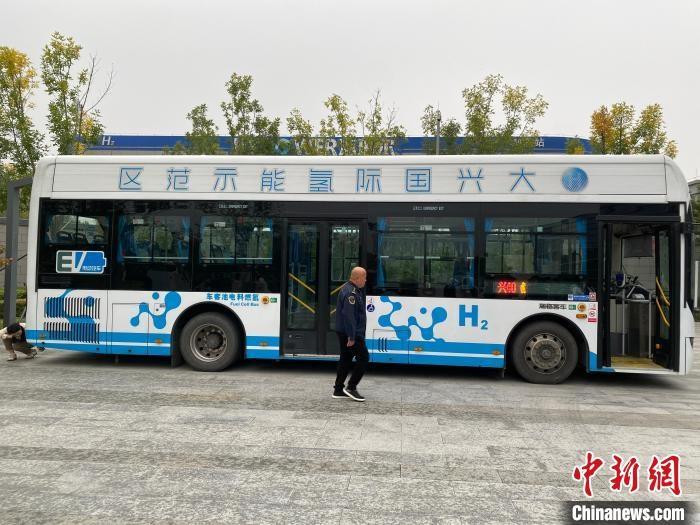 北京如何氢车熟路推进能源绿色转型？全球最大加氢站告诉你  第2张