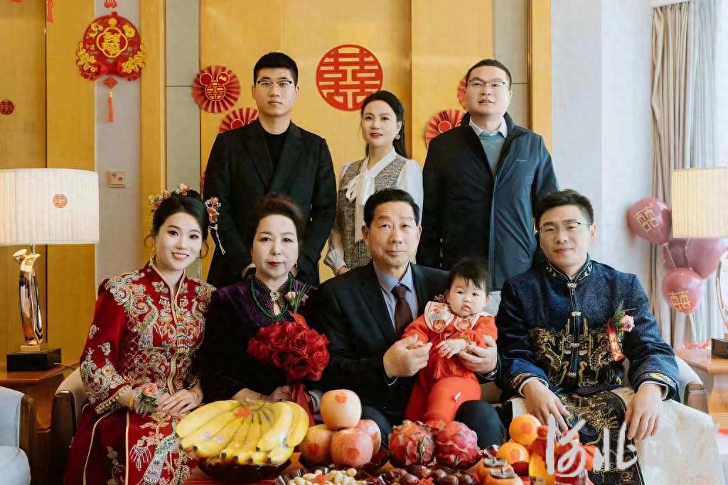 62 岁大妈谈彩礼：坚持低彩礼，却在十里八乡出名，背后原因令人深思  第1张