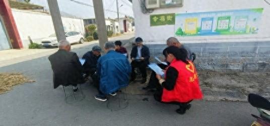 农村反邪教宣传活动，志愿者深入田间地头，你参加了吗？  第1张