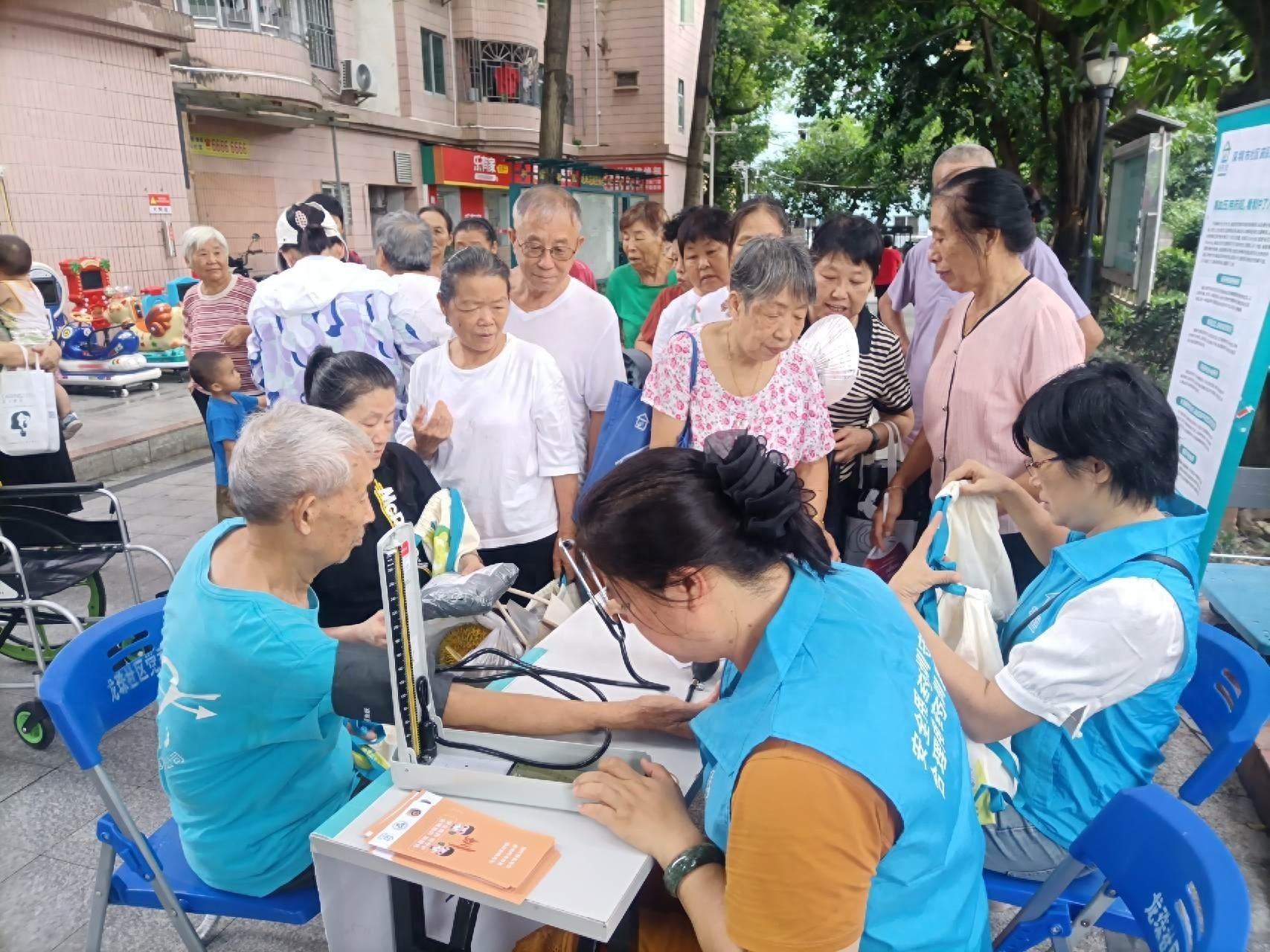 专业药师团队全程参与，用药安全系列活动在宝安区、光明区完美收官  第1张