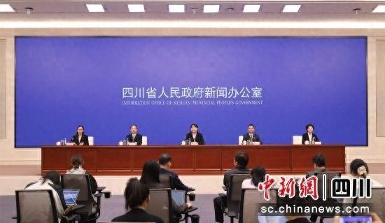 雅安：以绿为底，向新求质，加快推进高质量发展  第1张