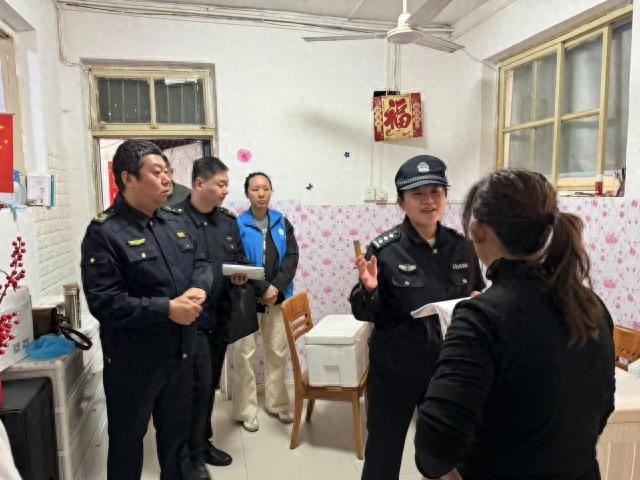 任城区阜桥街道浣笔泉社区网格中心开展小餐桌集中整治活动  第1张