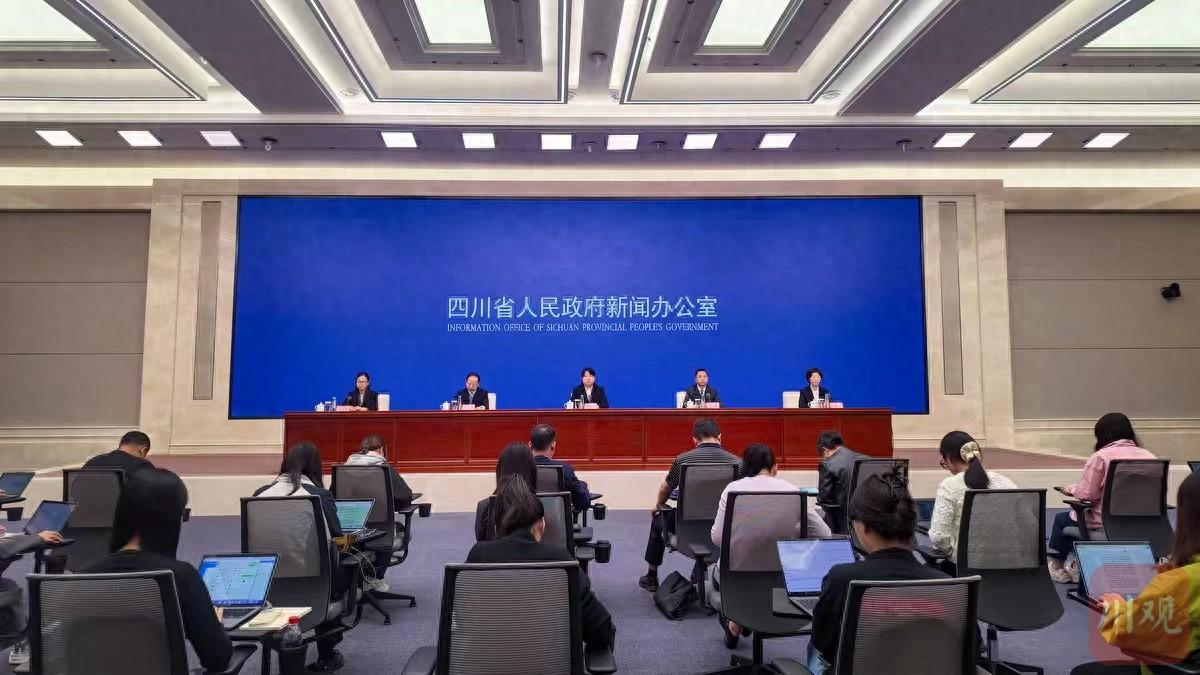 雅安：152 万人守护大熊猫家园，你想知道他们是怎么做到的吗？  第1张