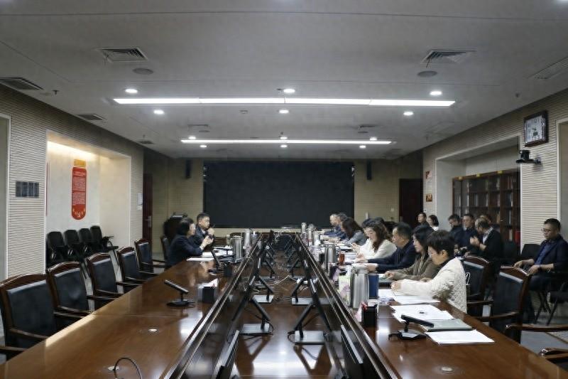 市资源规划局召开八个新突破第四季度工作推进会,局长邹林、副局长王闯参加并讲话 第1张 市资源规划局召开八个新突破第四季度工作推进会,局长邹林、副局长王闯参加并讲话 第1张