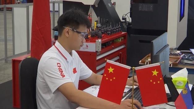 00 后小伙惊艳世界！病痛折磨下勇夺世界技能大赛金牌，精度远超比赛要求  第2张
