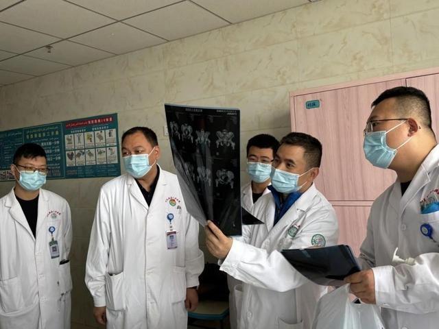 10 天！绍兴医师赴阿瓦提开展帮扶工作，身患疾病仍坚持每天查房  第3张