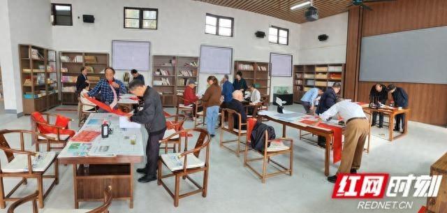 书法写真活动来袭！汨罗弼时镇特色农家书屋尽显艺术魅力  第1张