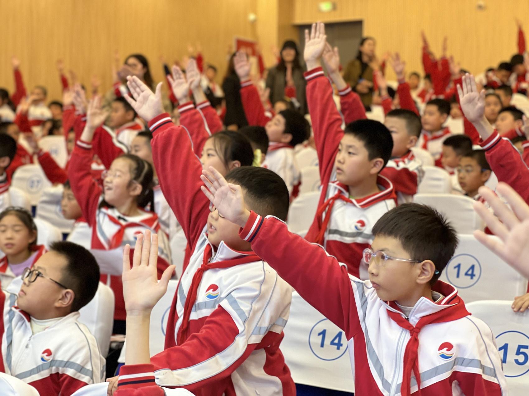 广元市主城区护苗 2024·绿书签行动走进南鹰小学，学生们积极参与  第3张