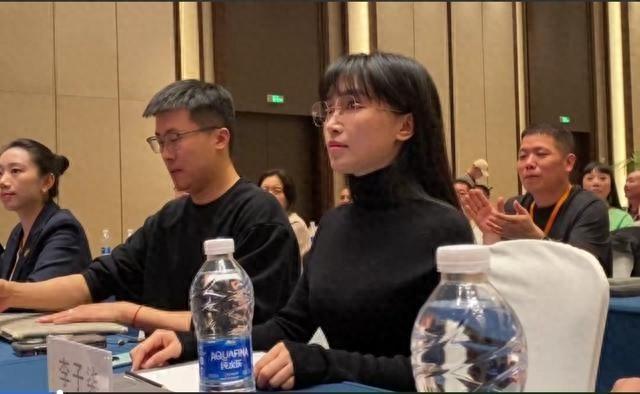 李子柒回归后首出差！与木活字印刷术传承人深入交流，探索古老技艺的现代传承之路