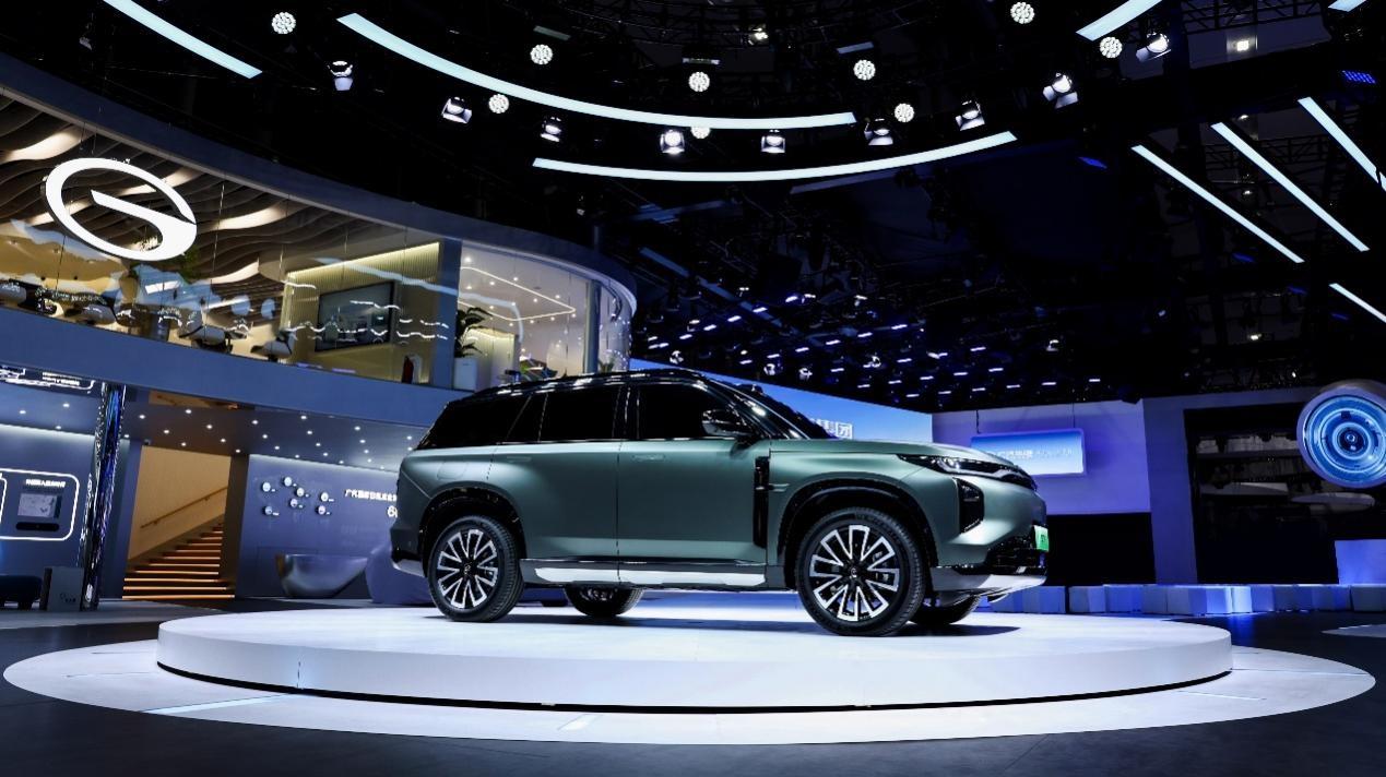 传祺 S7 全球首秀，霸气侧漏气场全开，闪耀广州车展  第2张