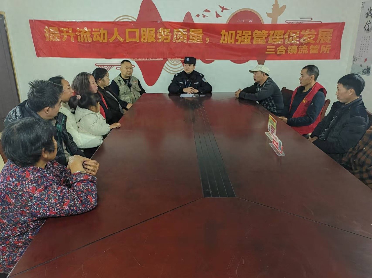环卫工人的困境：一场由社区发起的暖心救援行动  第1张
