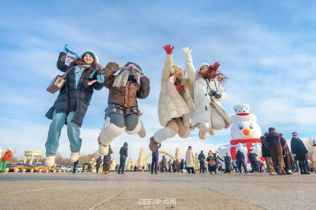 哈尔滨冰雪季再启，浪漫与温暖相约，这个冬天你准备好了吗？  第1张