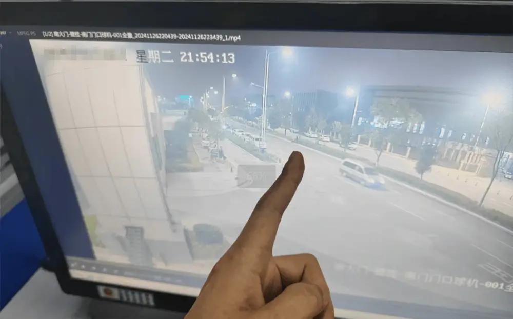 酒后闹剧！云南男子预约两代驾，谁先到谁接单，结果竟引发一场街头斗殴  第2张