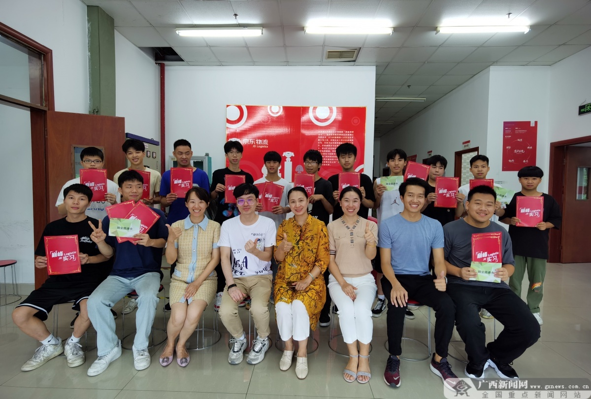 南宁六职校商贸专业群：校企合作点燃创业火花，培养实战型商贸人才  第8张