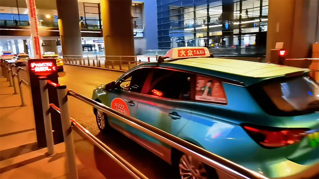 上海虹桥枢纽新举措：短途打车模式即将上线，司机和乘客怎么看？  第2张