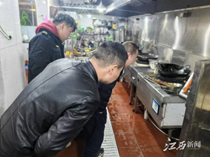 惊！这家饭馆的消防安全竟然做到了这种程度，你敢相信吗？  第1张