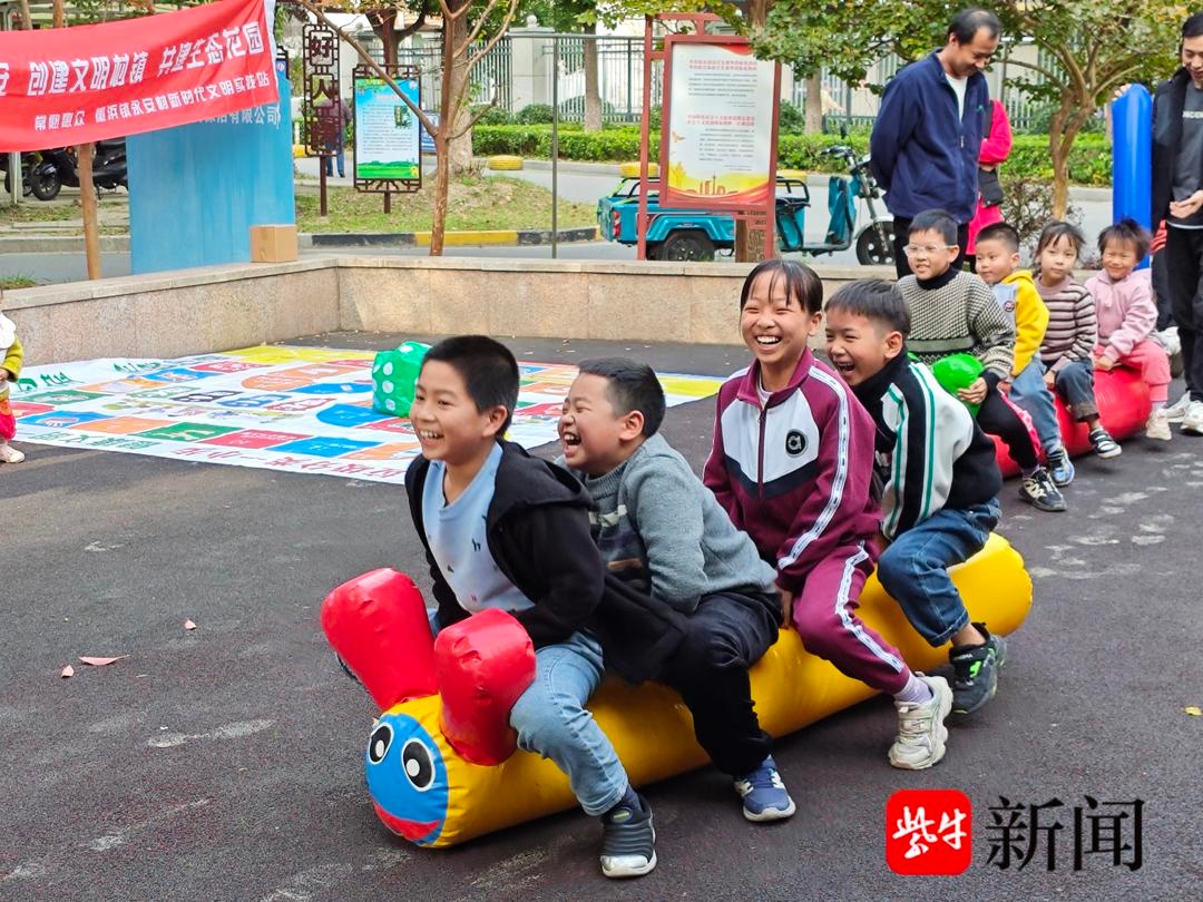 亲子共享花园种植活动：十组家庭齐动手，郁金香绽放的秘密等你来发现  第3张