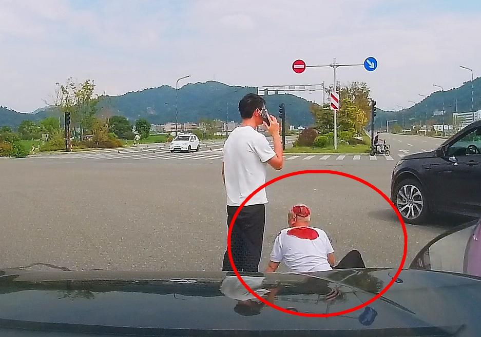 男子车祸受伤后离奇失踪，交警紧急搜救，真相令人  第2张
