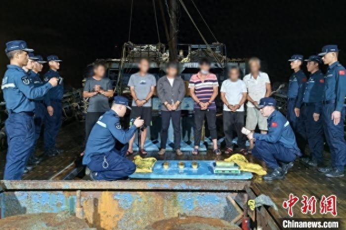 福建泉州海警局查获首起涉嫌走私黄金案，案值约 3000 万元  第1张
